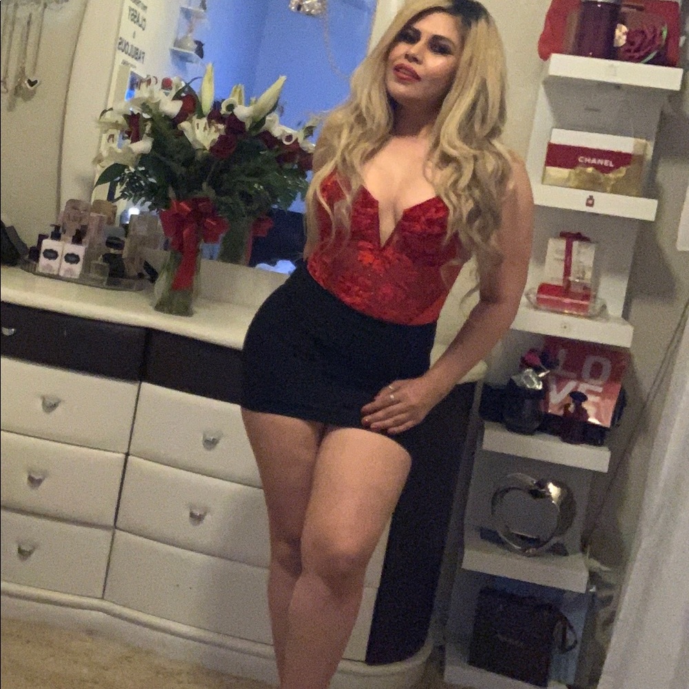 Velvet shapewear